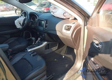 2020 Jeep Compass Latitude 4X4 from USA, damaged, VIN 3C4NJDBB3LT117555